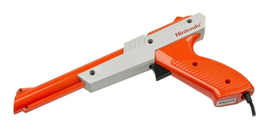 Nintendo-Entertainment-System-NES-Zapper-Orange-L