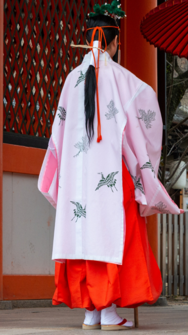 巫